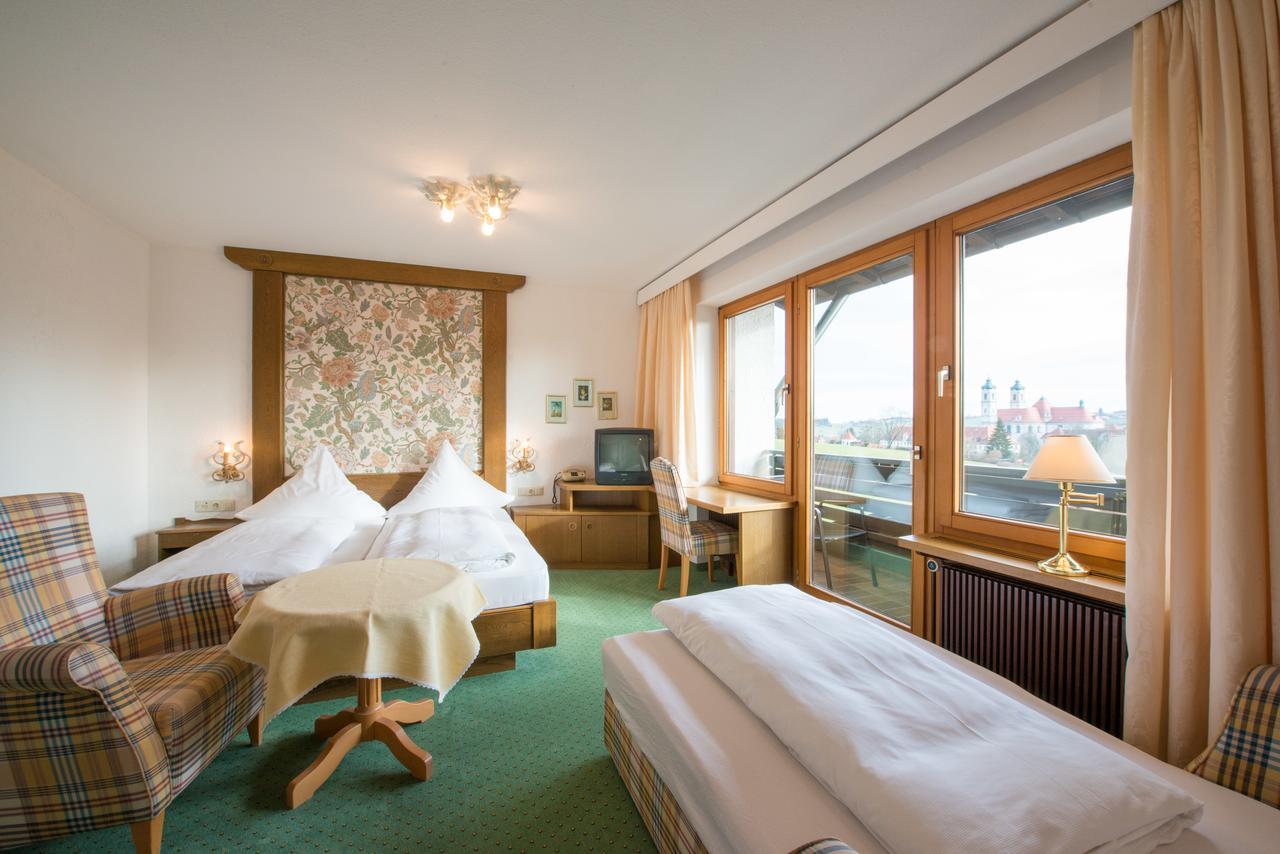 Hotel St. Ulrich Garni Ottobeuren Exterior foto
